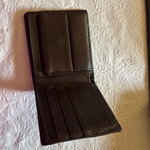 Gucci PVC - Picture 3 of 7